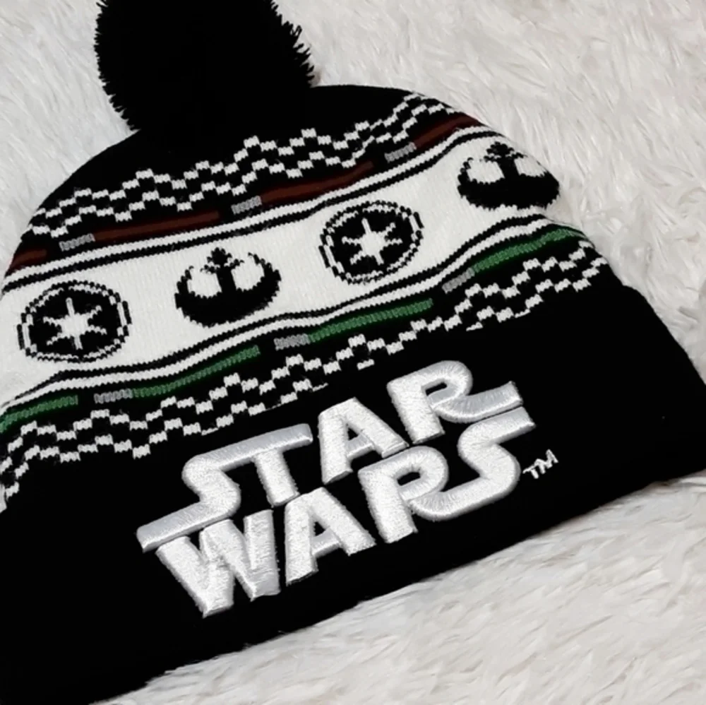 Star Wars Embroidered Pom-Pom Top Beanie
